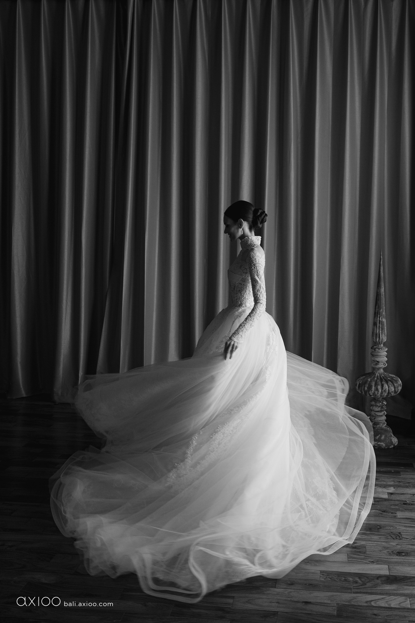 Axioo: Beyond The Spotlight